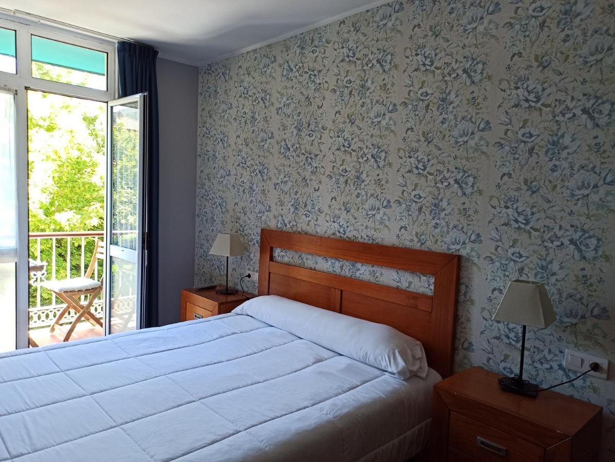 Hotel Aguila Real Onís Eksteriør bilde