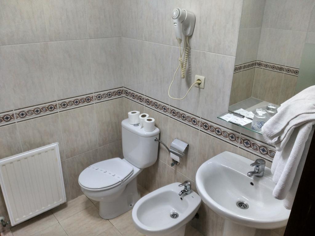 Hotel Aguila Real Onís Eksteriør bilde