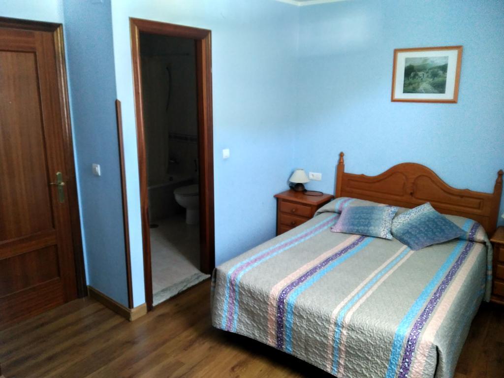 Hotel Aguila Real Onís Eksteriør bilde