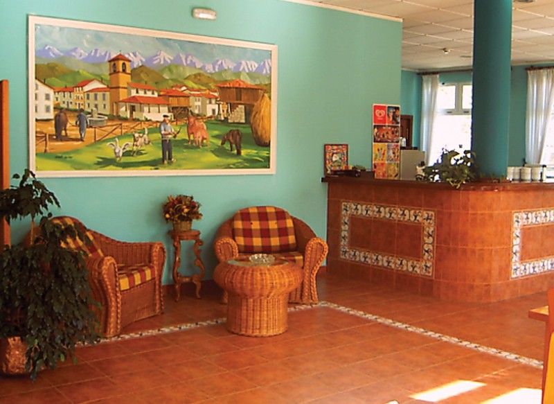 Hotel Aguila Real Onís Eksteriør bilde